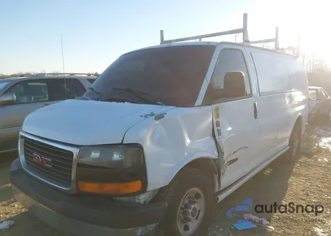 2003 GMC Savana Standard из США, поврежденный, VIN 1GTGG25U231159909